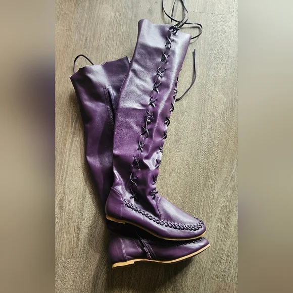 Women's Purple knee-high boots. Moccassion Style. Front Lace Up. Sz 11 - Picture 5 of 7